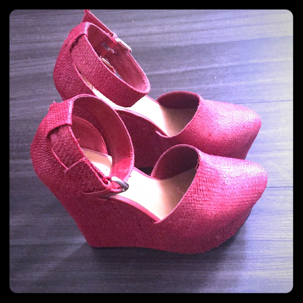Red Shoe Cult straw platforms